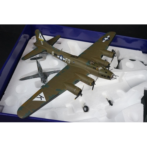 221 - Two Boxed Corgi Aviation Archive ltd edn 1/72 diecast models to include AA34017 B-24D Liberater 