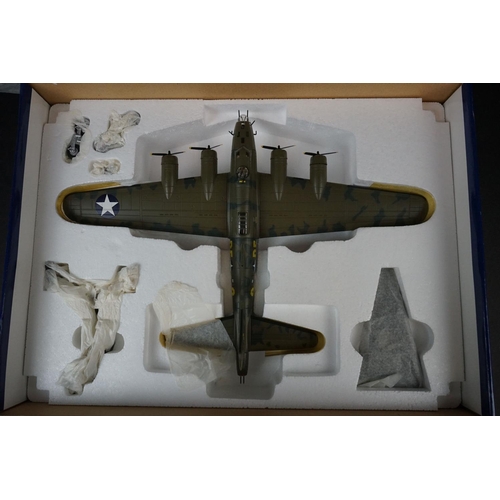 231 - Boxed Corgi Aviation Archive 1/72 diecast model AA33301 Boeing B17F Flying Fortress Memphis Belle, 3... 