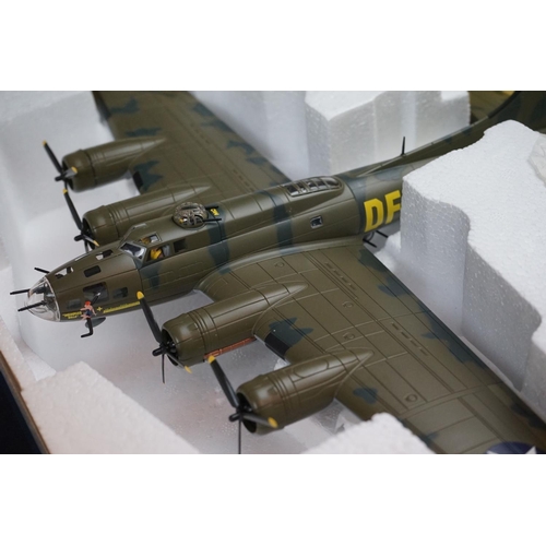 231 - Boxed Corgi Aviation Archive 1/72 diecast model AA33301 Boeing B17F Flying Fortress Memphis Belle, 3... 