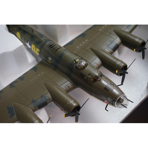 231 - Boxed Corgi Aviation Archive 1/72 diecast model AA33301 Boeing B17F Flying Fortress Memphis Belle, 3... 