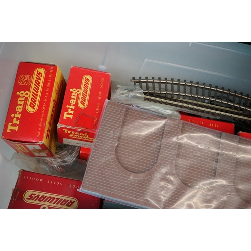 103 - Quantity of OO gauge model railway, mainly Triang to include locomotives, boxed trackside accessorie... 