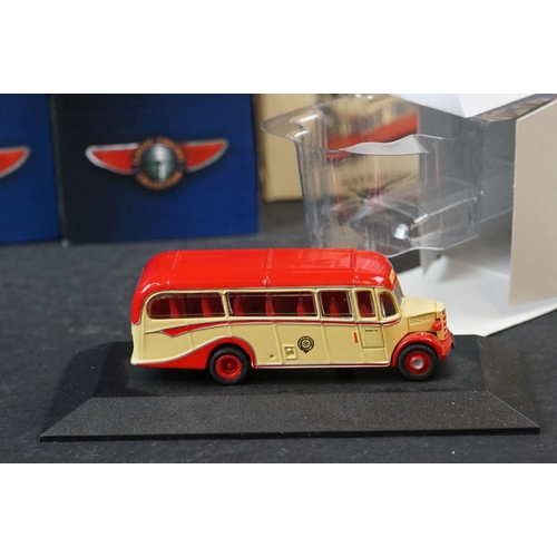 337 - Collection of 17 boxed Atlas Editions Classic Coach Collection & Great British Buses to include Sout... 