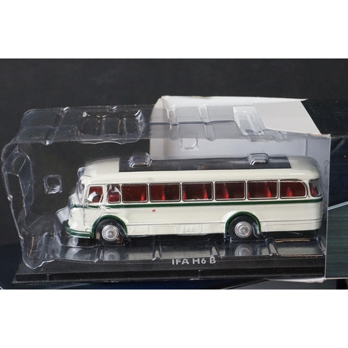 337 - Collection of 17 boxed Atlas Editions Classic Coach Collection & Great British Buses to include Sout... 