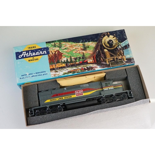 60 - Four boxed HO gauge Athearn locomotives to include 3482 U33B NYC, 3350 PB1 PWR nickel Plate, Family ... 