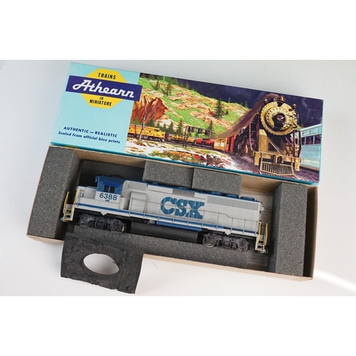 60 - Four boxed HO gauge Athearn locomotives to include 3482 U33B NYC, 3350 PB1 PWR nickel Plate, Family ... 