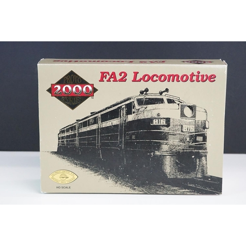 61 - Two boxed HO gauge Proto Series 2000 locomotives to include FA2 8327 Louisville & Nashville #355 & U... 