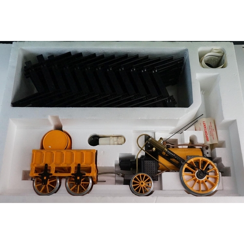 66 - Hornby O gauge Stephenson's Rocket Steam Train Set with locomotive plus 3 x boxed G102 25' of track,... 