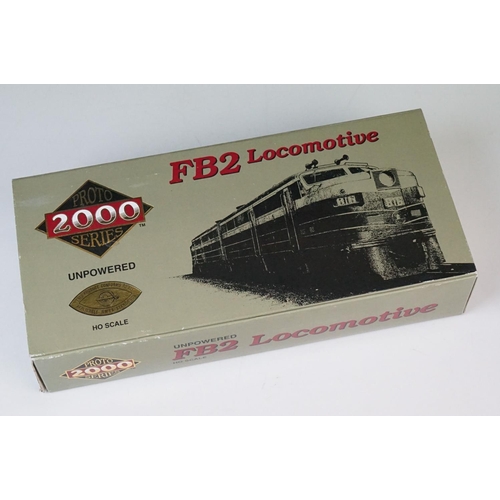 68 - Two boxed HO gauge Proto Series 2000 locomotives to include FA2 8365 Lehigh Valley #586 & Unpowered ... 