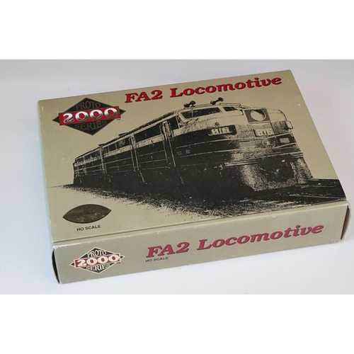 68 - Two boxed HO gauge Proto Series 2000 locomotives to include FA2 8365 Lehigh Valley #586 & Unpowered ... 