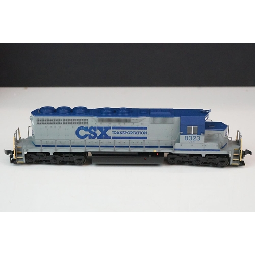 69 - Two boxed Kato HO gauge 37019 CSX EMD SD40 locomotives