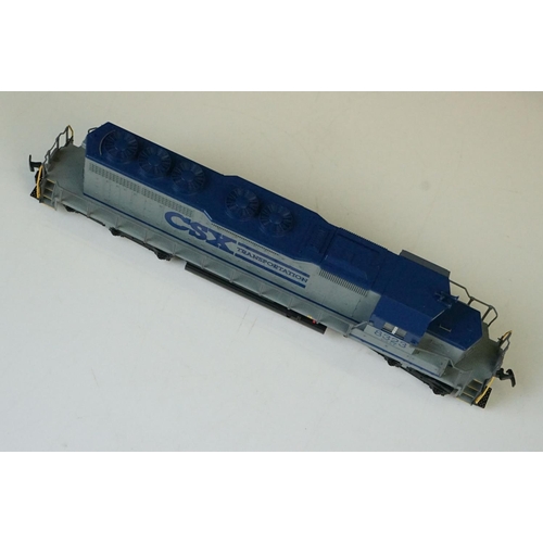 69 - Two boxed Kato HO gauge 37019 CSX EMD SD40 locomotives