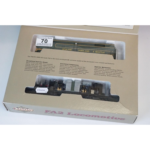 70 - Two boxed HO gauge Proto Series 2000 FA2 Spokane, Portland & Seattle locomotives to include 8386 #86... 