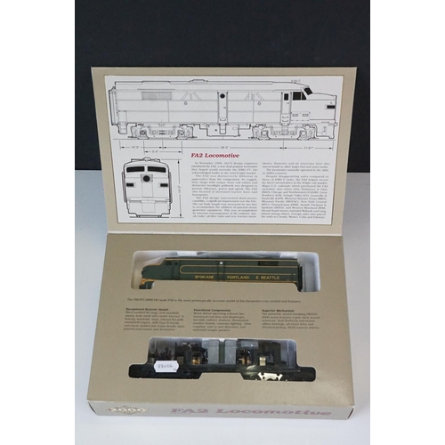 70 - Two boxed HO gauge Proto Series 2000 FA2 Spokane, Portland & Seattle locomotives to include 8386 #86... 