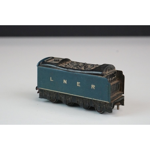 83 - Boxed Hornby Dublo L30 1,000 BHP Bo Bo Diesel Electric Locomotive & a early boxed Hornby Dublo Sir N... 