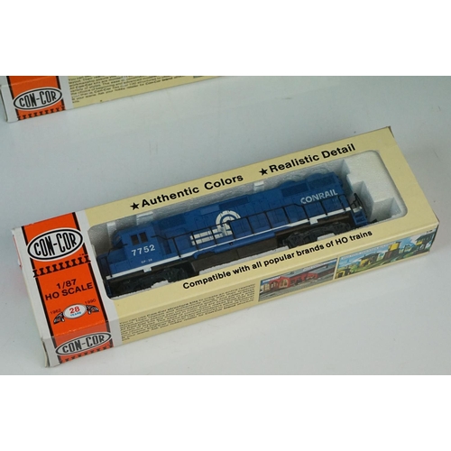 84 - Boxed Kato HO scale 37-033 EMD GP35 Conrail 2370 W/O DB locomotive plus 2 x box Concur Diesel locomo... 