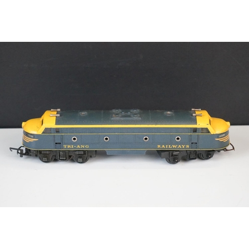 90 - Nine OO gauge locomotives to include Hornby R150 4-6-0 with tender, Hornby Britannia, Mainline Orion... 