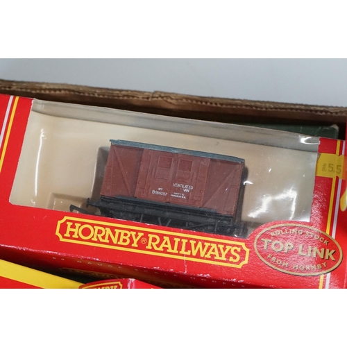 95 - 17 Boxed OO gauge items of rolling stock to include 12 x Hornby, 2 x Bachmann, 2 x Replica & 1 x Bac... 