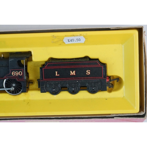 96 - Four boxed Hornby OO gauge locomotives to include R2671 LNER Industrial 0-4-0 No 5, R2384 BR 0-6-0T ... 