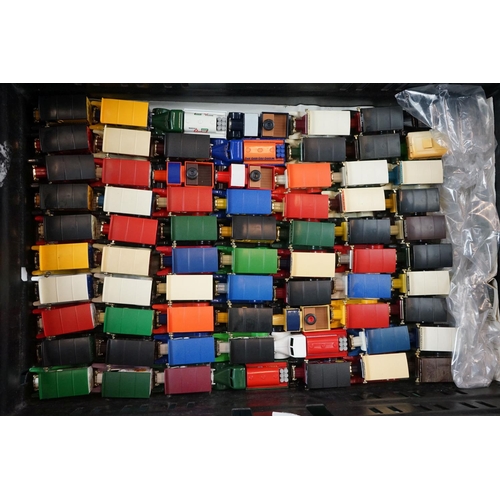 313 - Approx. 200 diecast models, most appear to be Lledo, to include commercial vehicles, private cars et... 