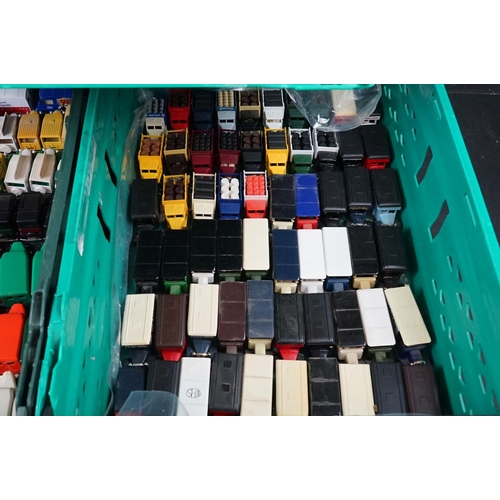 318 - Approx. 170 diecast models, most appear to be Lledo, gen gd condition (3 trays)