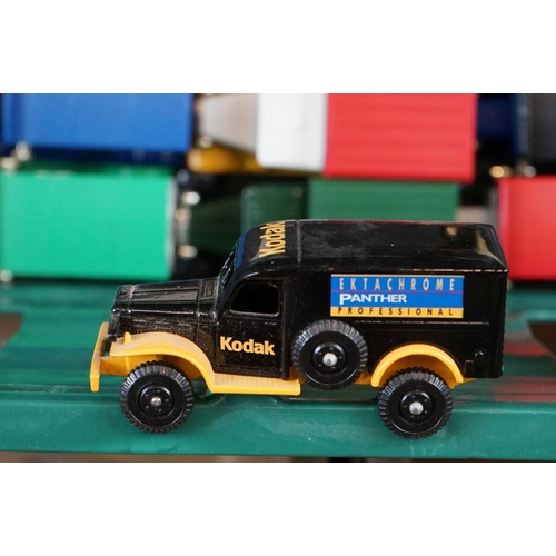 321 - Collection of around 150 diecast models, most appear to be Lledo to include Commercial Vehicles (3 b... 