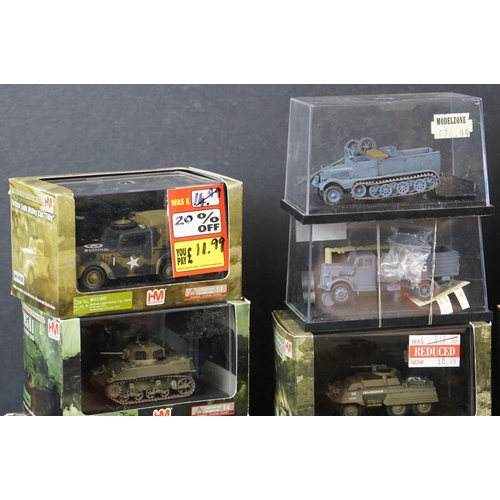 355 - Collection of around 28 boxed and cased diecast military models to include HobbyMaster, Oxford Dieca... 