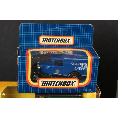 360 - 23 boxed Matchbox & Dinky diecast models to include Dinky Collection & Models of Yesterday etc