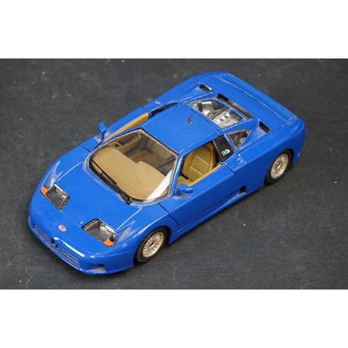 402 - Nine 1/18-1/24 diecast & plastic models to include mainly Burago examples