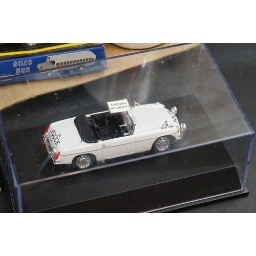 388 - Over 30 boxed diecast models, mainly Corgi examples to include Classic, Tramways, Royal Mail etc plu... 