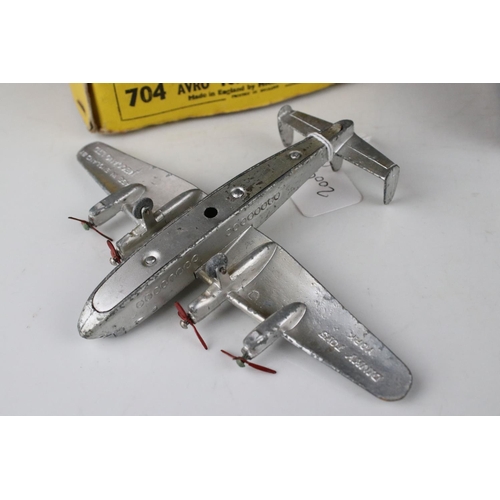 428 - Three boxed Dinky diecast model planes to include 702 DH Comet Airliner, 736 Hawker Hunter Fighter a... 