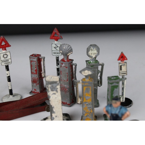 443 - Boxed Dinky 771 International Road Signs (complete & vg), boxed Dinky 12 One Dozen Tyres (with 5 tyr... 