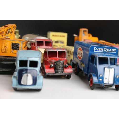 454 - Around 20 play worn mid 20th C onwards Dinky diecast commercial models to include 275 Brinks Armoure... 