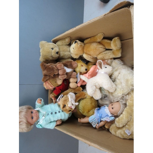 1564 - Collection of soft toys and dolls to include Stieff 230172 bear with tags, Living Nature Sabretooth ... 