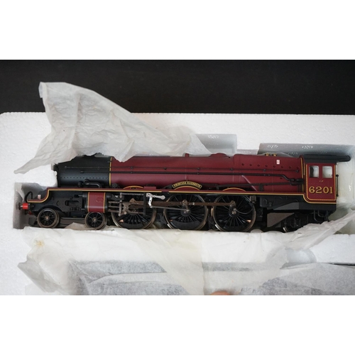 12 - Boxed Hornby OO gauge R1057 The Royal Train set, complete with locomotive & coaches wrapped in origi... 