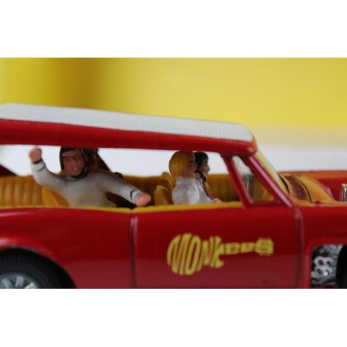 530 - Boxed Corgi 277 The Monkees Monkee Mobile diecast model, diecast excellent, box has '45p' in pen to ... 