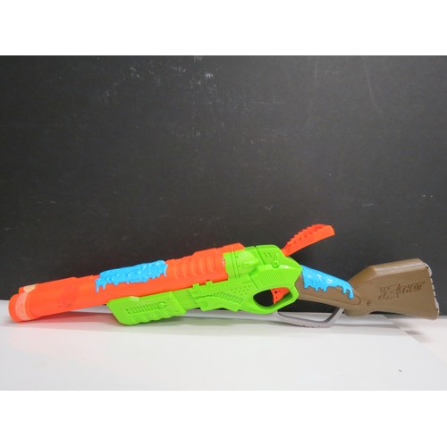 414A - Collection of Eight Nerf Guns to include Lazerops, Flipfury, Twinshock, Xshot, Dual-Strike, N-Strike... 