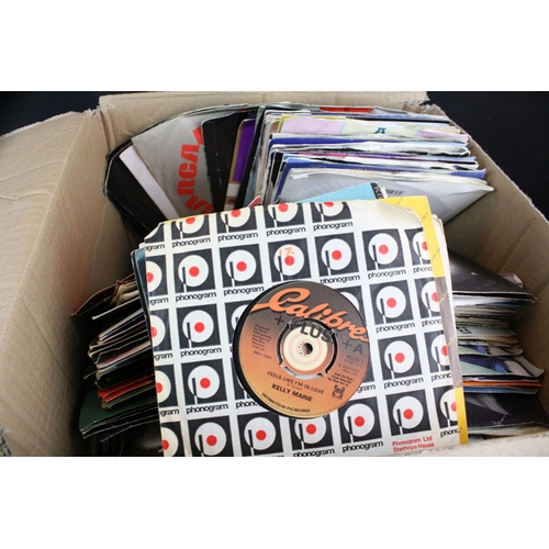 348 - Vinyl - Large quantity of 45's mainly 80's onwards to include Take That, Rod Stewart, Swing Out Sist... 