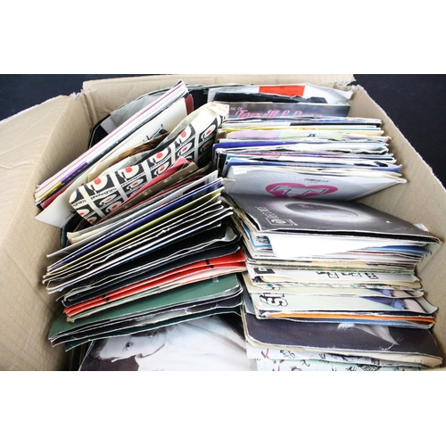 348 - Vinyl - Large quantity of 45's mainly 80's onwards to include Take That, Rod Stewart, Swing Out Sist... 