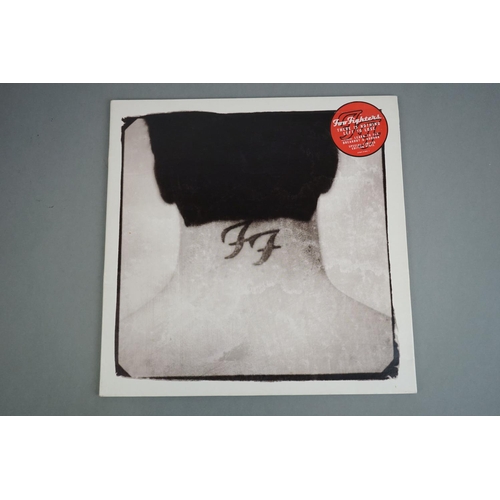 148 - Vinyl - Two Foo Fighters LP to include There Is Nothing Left To Lose on RCA 678921 gatefold sleeve a... 