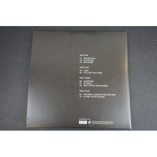 207 - Vinyl - Three original press LPs to include Elbow Leaders of the Free World VVR1032551 with HMV pric... 