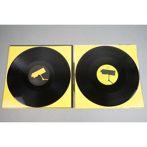 115 - Vinyl - Hard Fi Stars of CCTV 2 LP on Necessary / Atlantic 5050467 8691 10 sleeves and vinyl ex