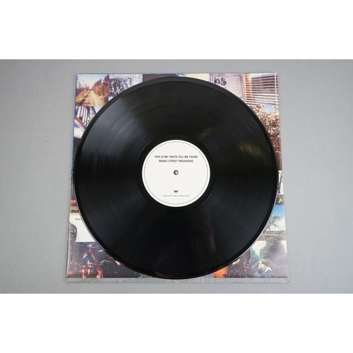 118 - Vinyl - Two Manic Street Preachers LP to include Everything Must Go on Epic 4839301 with insert, and... 