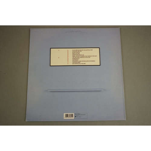 118 - Vinyl - Two Manic Street Preachers LP to include Everything Must Go on Epic 4839301 with insert, and... 