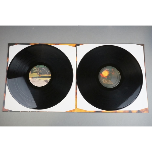 18 - Vinyl - Two The Doves LPs to include Lost Souls HVNLP26 & The Last Broadcast HVNLP35, both double LP... 