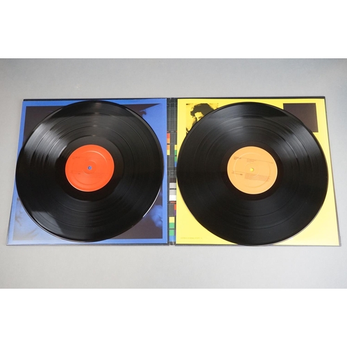 28 - Vinyl - Coldplay X & Y Boxed 2 LP on Parlophone 07243474786 1 1 with poster in ex unused condition, ... 