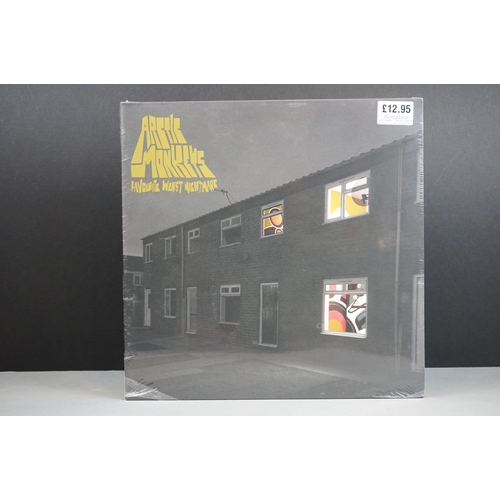 39 - Vinyl - Arctic Monkeys Favourite Worst Nightmare LP on Domino WIGLP188, sealed