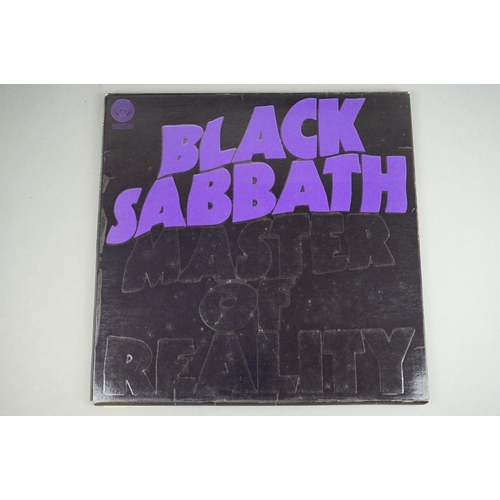 60 - Vinyl - 5 Black Sabbath LP's to include Self Titled (V 06) third pressing, small swirl label, no Ver... 