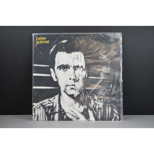 70 - Vinyl - 5 LP's and 2 12 inch singles from Peter Gabriel to include Plays Live (PGDL 1), So (PG 5) an... 