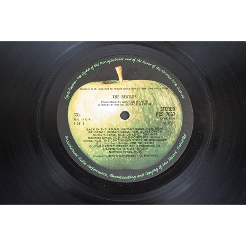 77 - Vinyl - The Beatles White Album (PCS 7067/8) Stereo No 0417891, top loader, black inners Vg.  No pos... 