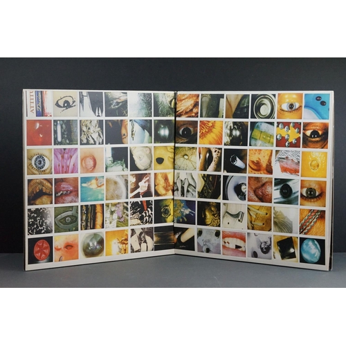 99 - Vinyl - Pearl Jam No Code (EPIC 484448 1) multi fold sleeve with 9 inserts presents.  Sleeve, Insert... 